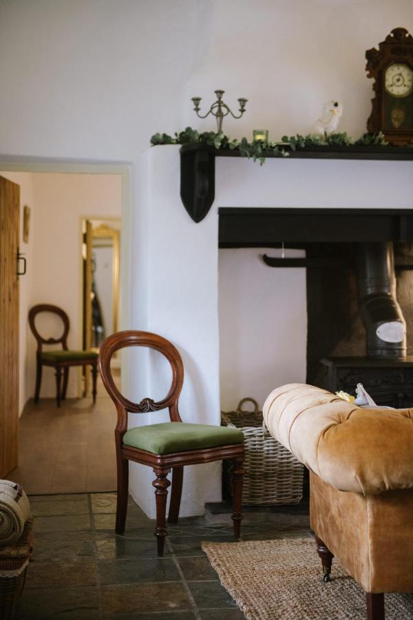 Keenaghan Cottage ベリーク エクステリア 写真