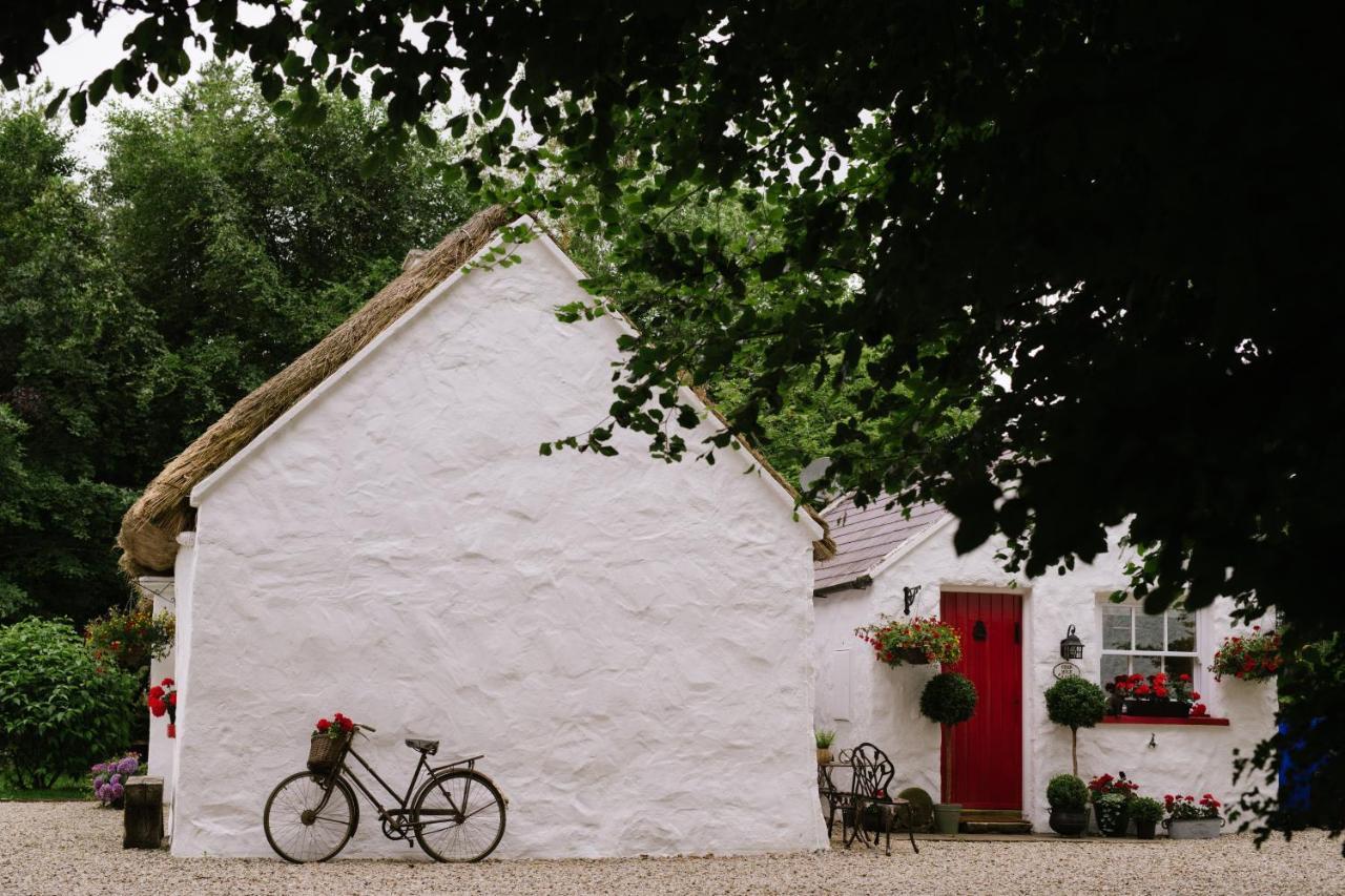 Keenaghan Cottage ベリーク エクステリア 写真