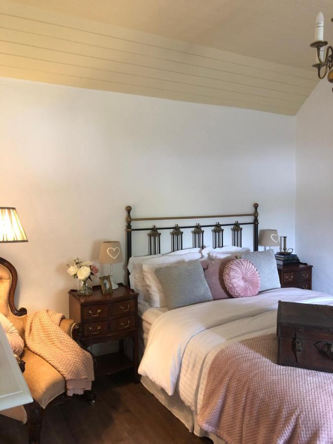 Keenaghan Cottage ベリーク エクステリア 写真