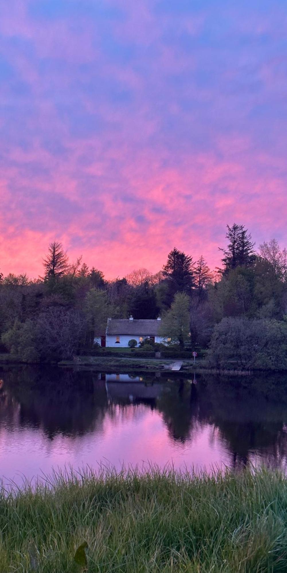 Keenaghan Cottage ベリーク エクステリア 写真